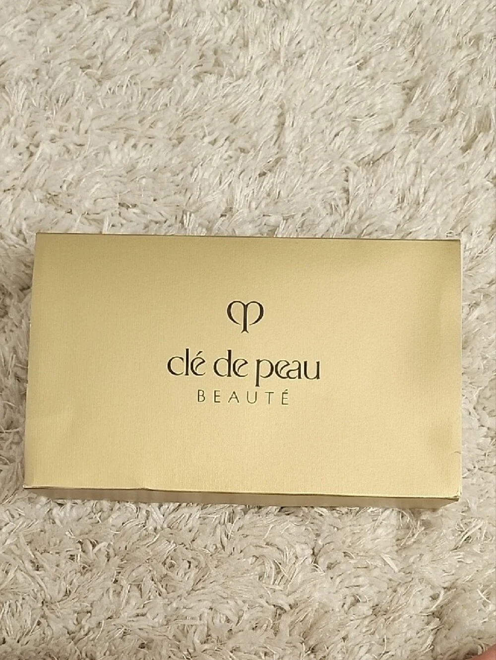 Clé de Peau Beauté Travel Care Kit